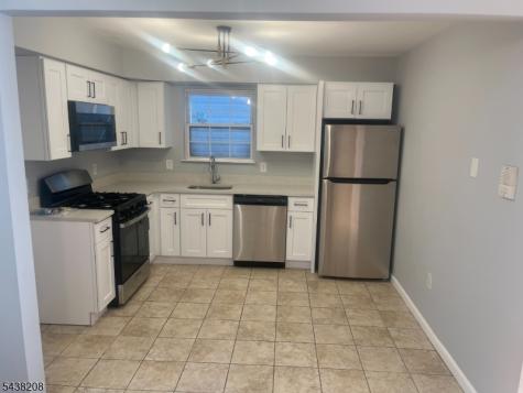 884 S 17th Street Newark NJ 07108