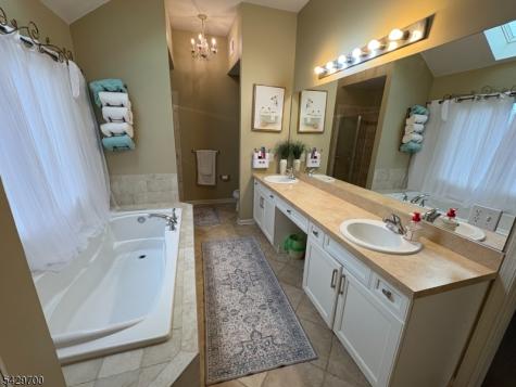 1 Harmony Lane Mansfield NJ 07840
