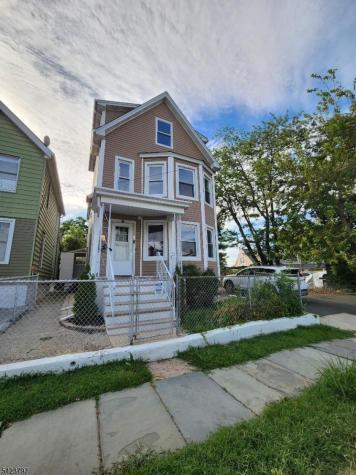 10 Westcott Street Bloomfield NJ 07003