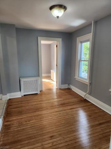 10 Westcott Street Bloomfield NJ 07003