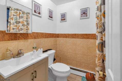 25 Oak Street Paterson NJ 07501