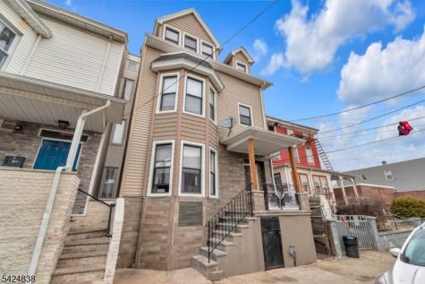 25 Oak Street Paterson NJ 07501