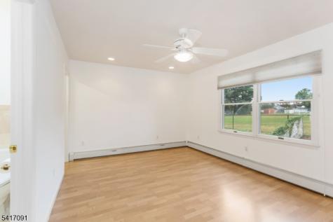 130 N 7th Street Saddle Brook NJ 07663