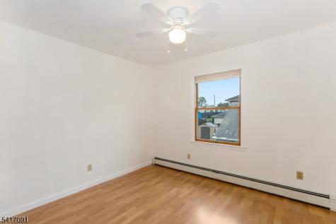 130 N 7th Street Saddle Brook NJ 07663