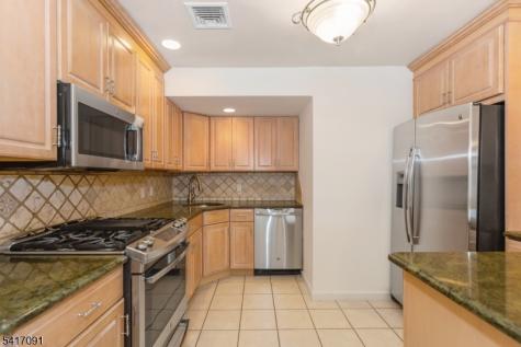 130 N 7th Street Saddle Brook NJ 07663