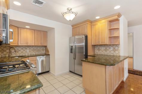 130 N 7th Street Saddle Brook NJ 07663