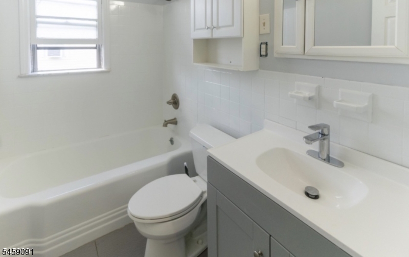 2506 Chilton Place Union NJ 07083