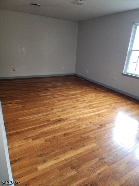 49 Crawford Street Newark NJ 07102