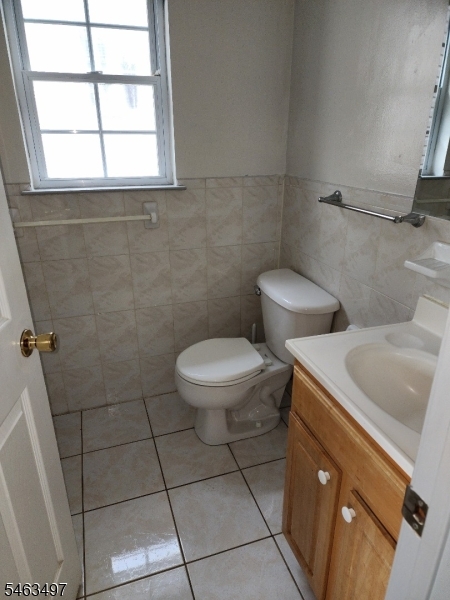 49 Crawford Street Newark NJ 07102