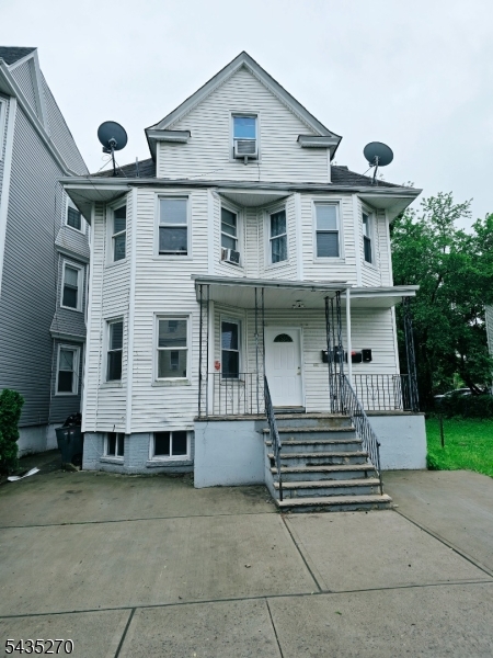 79 Eaton Place East Orange NJ 07017