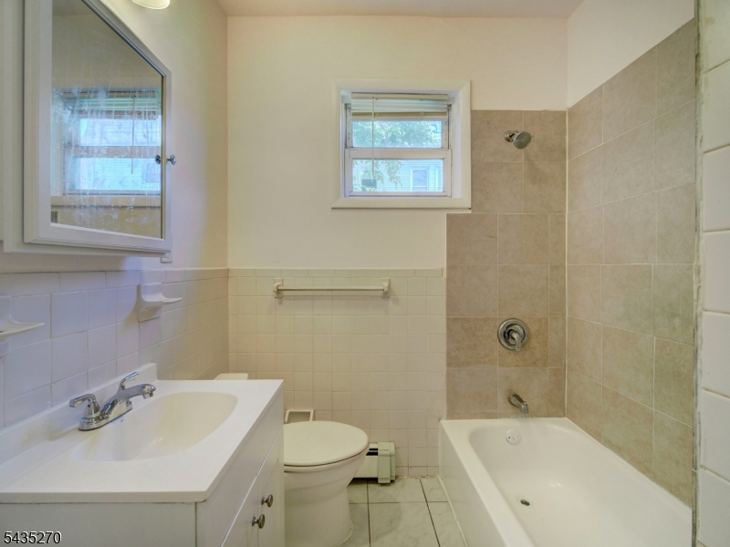 79 Eaton Place East Orange NJ 07017