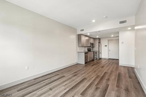548 Franklin Avenue Belleville NJ 07109