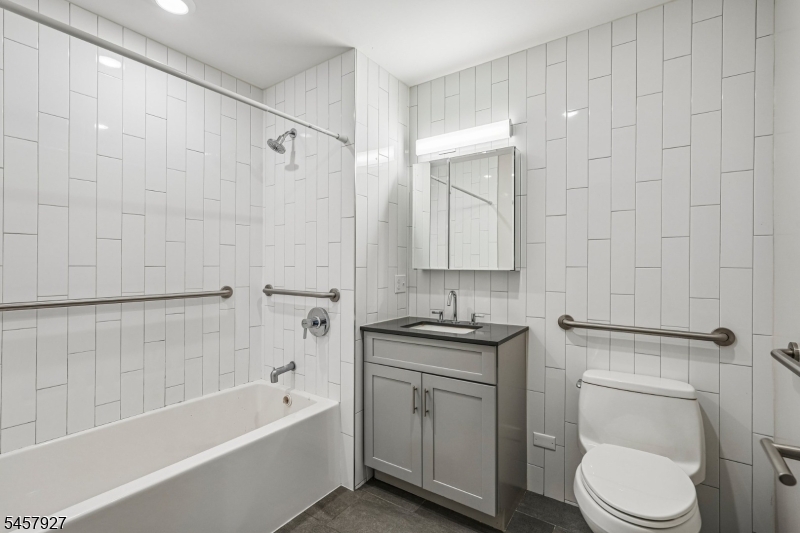 548 Franklin Avenue Belleville NJ 07109