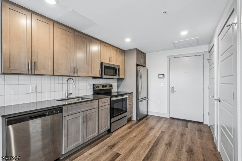 548 Franklin Avenue Belleville NJ 07109