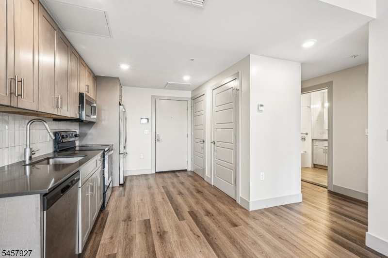 548 Franklin Avenue Belleville NJ 07109