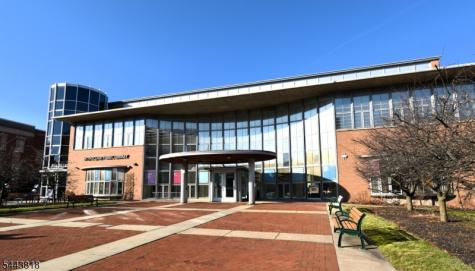 5 Roosevelt Place Montclair NJ 07042