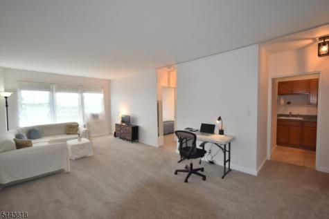 5 Roosevelt Place Montclair NJ 07042