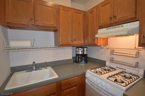 5 Roosevelt Place Montclair NJ 07042