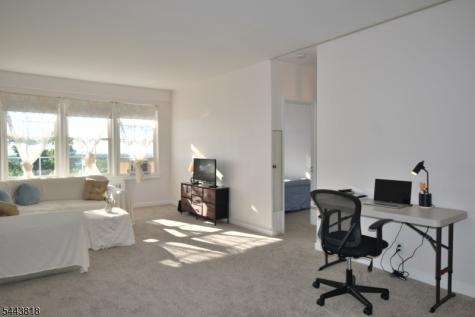 5 Roosevelt Place Montclair NJ 07042