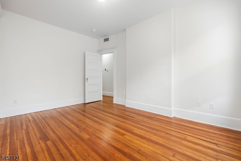 114 Shippen Street Weehawken NJ 07086