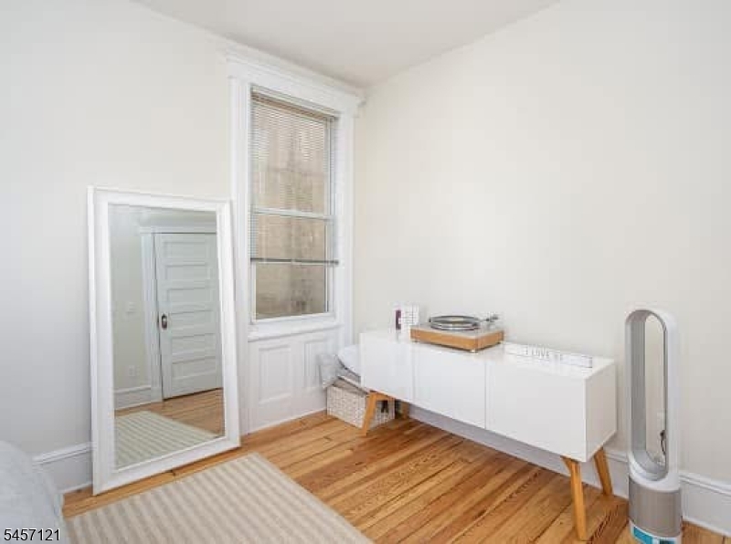 114 Shippen Street Weehawken NJ 07086