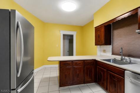165 Claremont Avenue Montclair NJ 07042