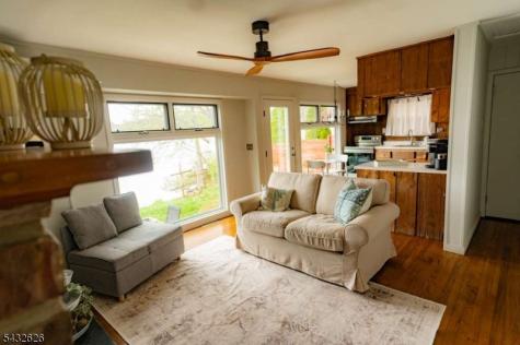 1 Beaver Terrace Jefferson NJ 07885