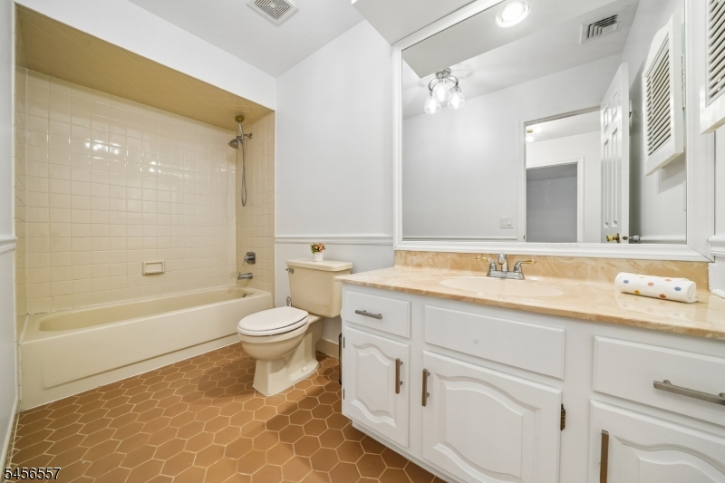 22 Northbridge Place Morris NJ 07960