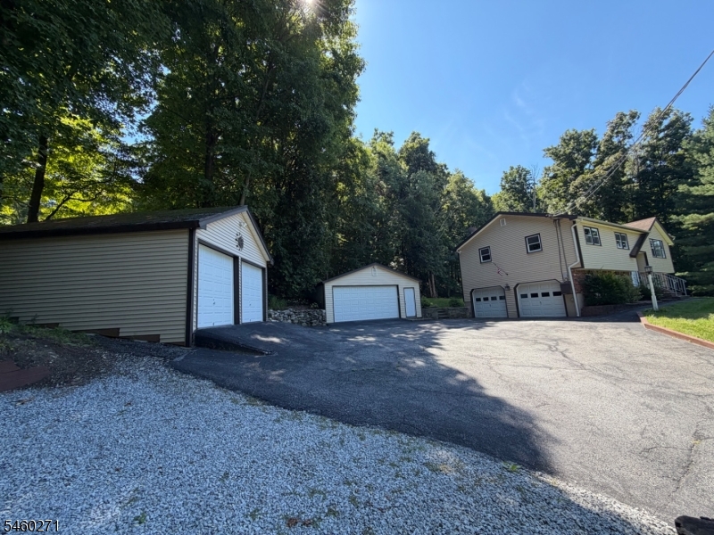 1624 County Road 565 Vernon NJ 07461