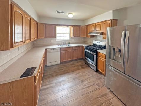 328 Broadway Elizabeth NJ 07206