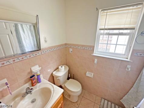 328 Broadway Elizabeth NJ 07206