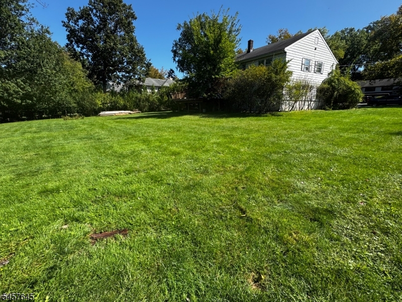 14 Blackstone Drive Livingston NJ 07039