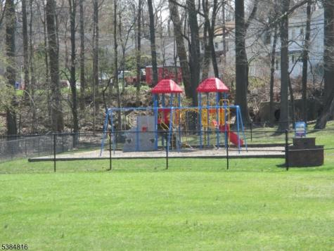 181 Long Hill Little Falls NJ 07424