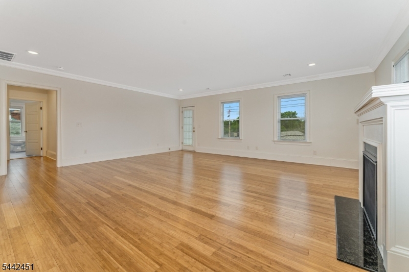 16 Main Street Flemington NJ 08822