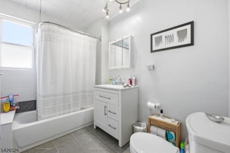39 Wilmore Road Little Falls NJ 07424