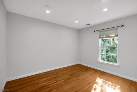 22 Honeyman Road Bernards NJ 07920