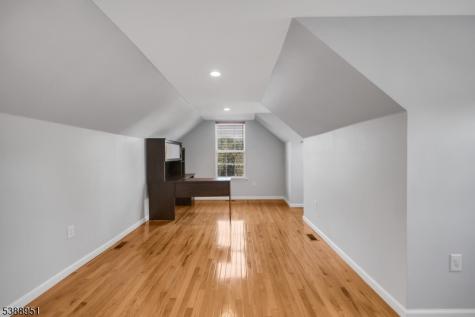 22 Honeyman Road Bernards NJ 07920