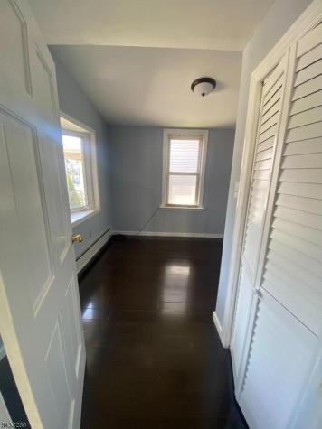 17 Walnut Terrace Bloomfield NJ 07003