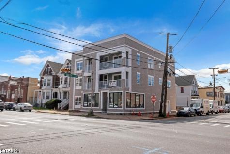 862 E Jersey Street Elizabeth NJ 07201