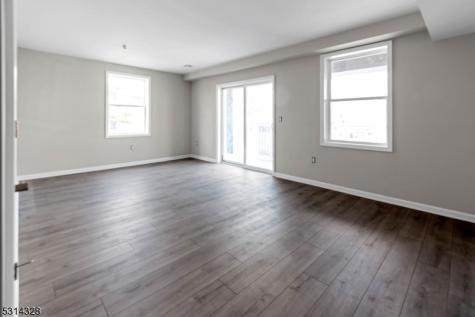 862 E Jersey Street Elizabeth NJ 07201