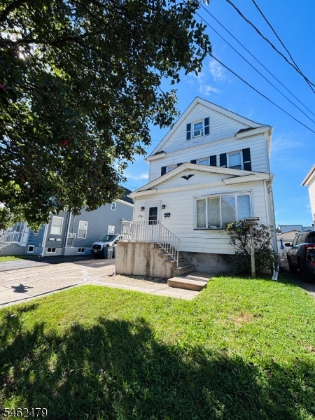 64 Avenue C Lodi NJ 07644