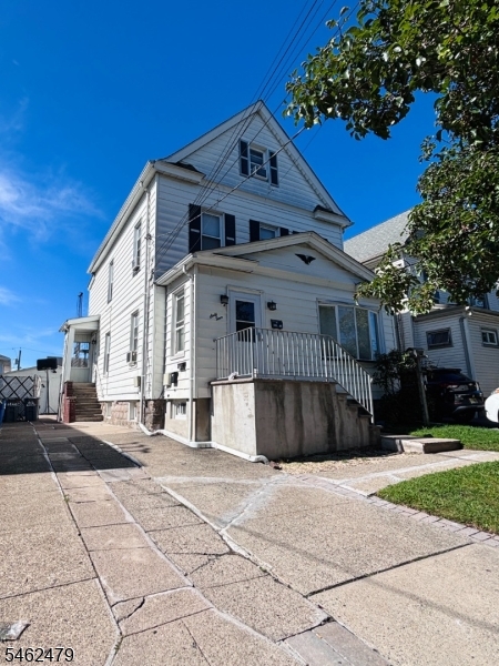 64 Avenue C Lodi NJ 07644