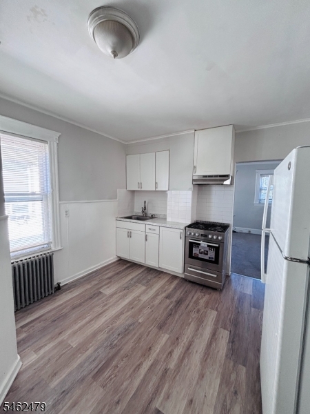 64 Avenue C Lodi NJ 07644