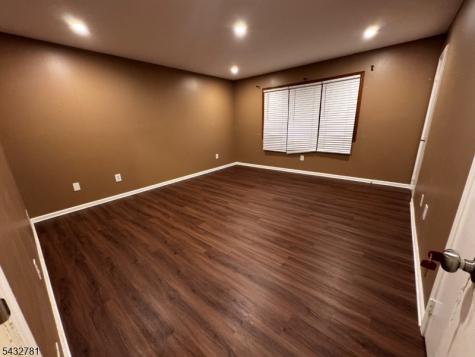 270 Silleck Street Clifton NJ 07013