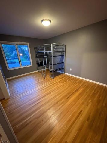 270 Silleck Street Clifton NJ 07013