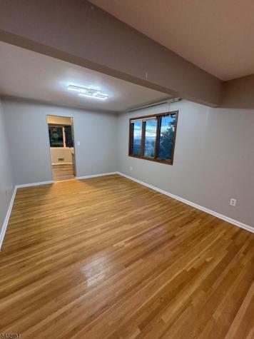 270 Silleck Street Clifton NJ 07013