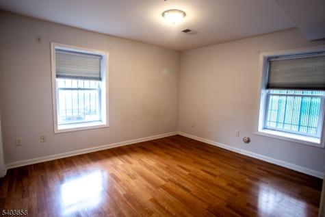 171 Clifford St, Unit 1 Newark NJ 07105