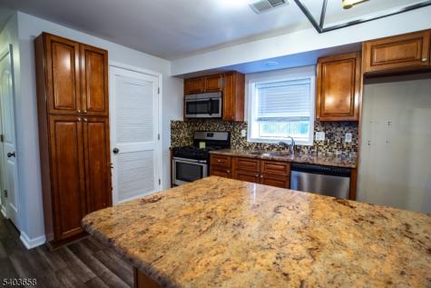 171 Clifford St, Unit 1 Newark NJ 07105