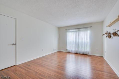 69 Amberly Court Franklin NJ 08823