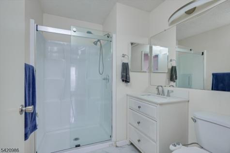 69 Amberly Court Franklin NJ 08823